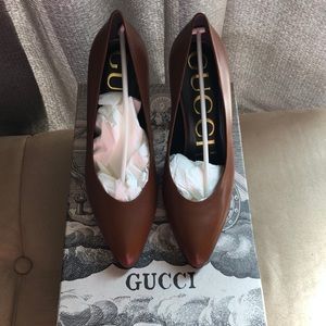 Brand new chocolate brown Gucci heels 36.5